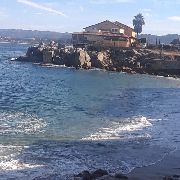 Meet your Posher, Alex - Picture 1 of 1